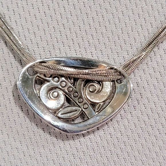 BRIGHTON EVE'S DELIGHT 3 STRAND PENDENT NECKLACE NWOT - Picture 2 of 6